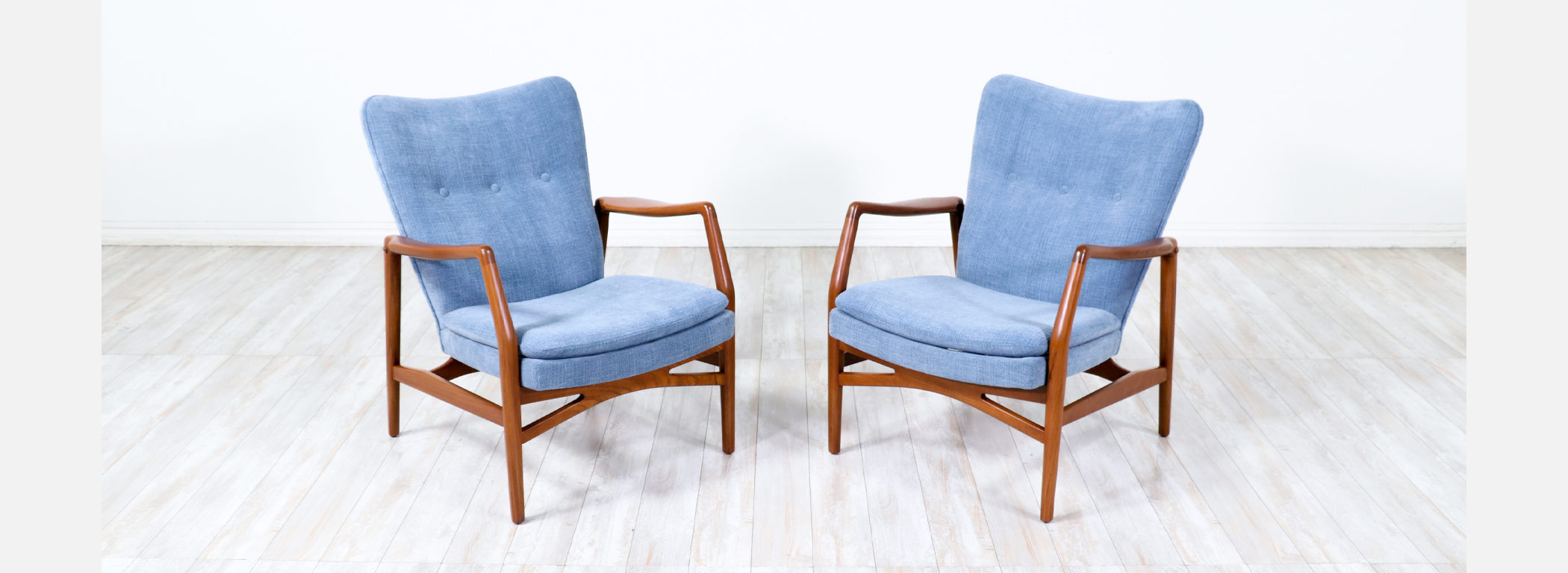 Kurt Olsen Model-215 Wing Back Lounge Chairs for Slagelse Møbelvaerk Image