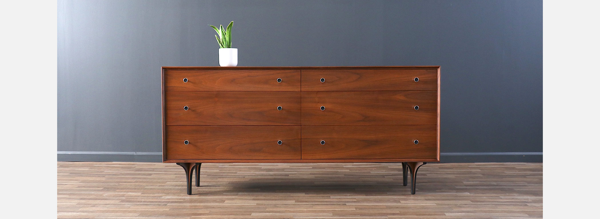 Richard Thompson 6-Drawer Dresser for Glenn of California Image