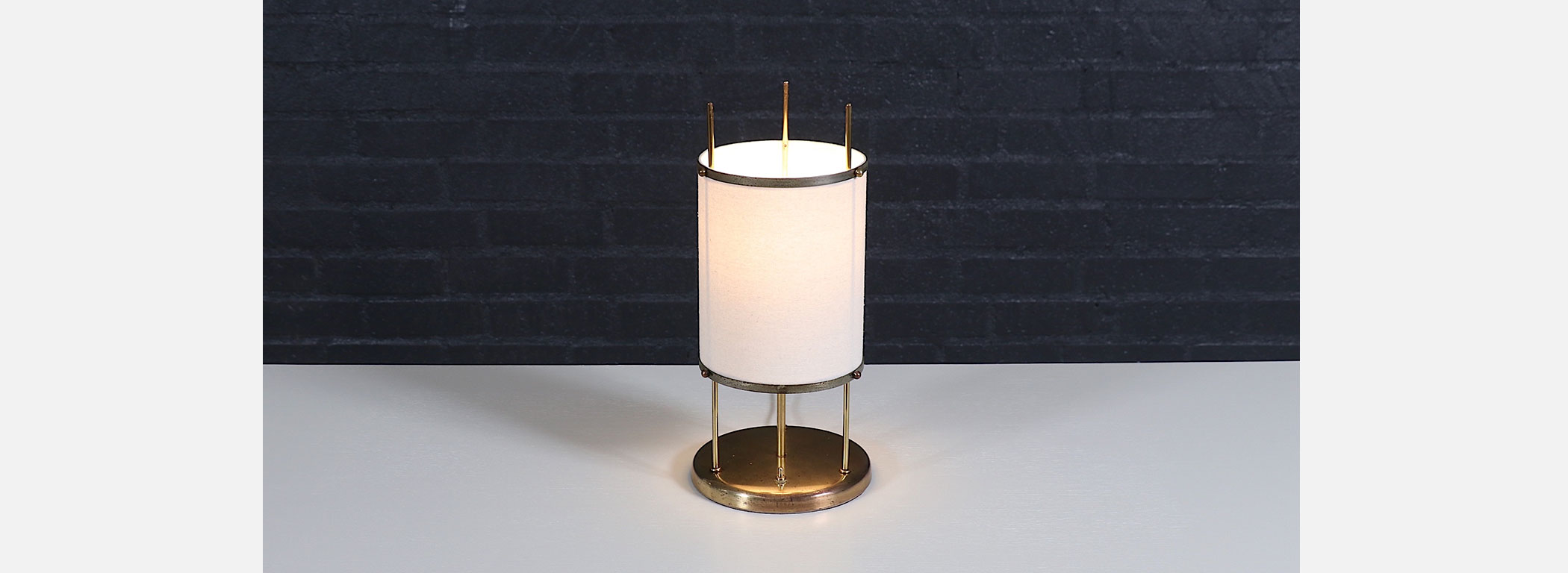 Mid-Century Modern Trident Column Style Brass Table Lamp Image