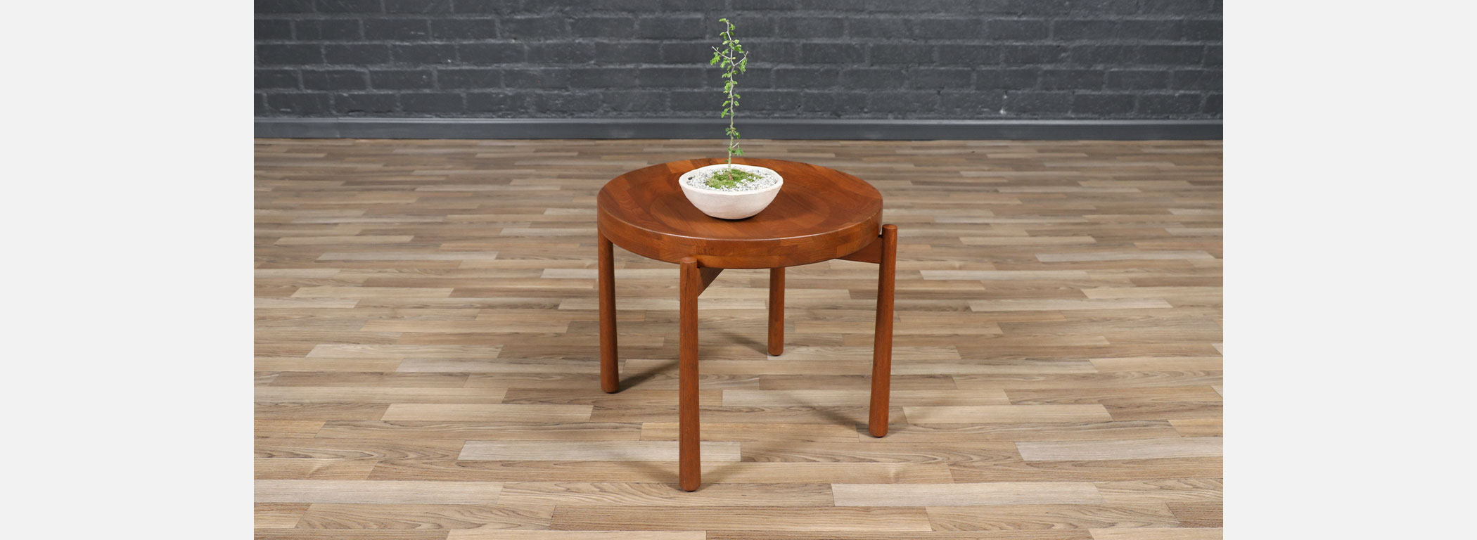 Mid-Century Swedish Modern Reversible Tray Top Side Table by Dux Image