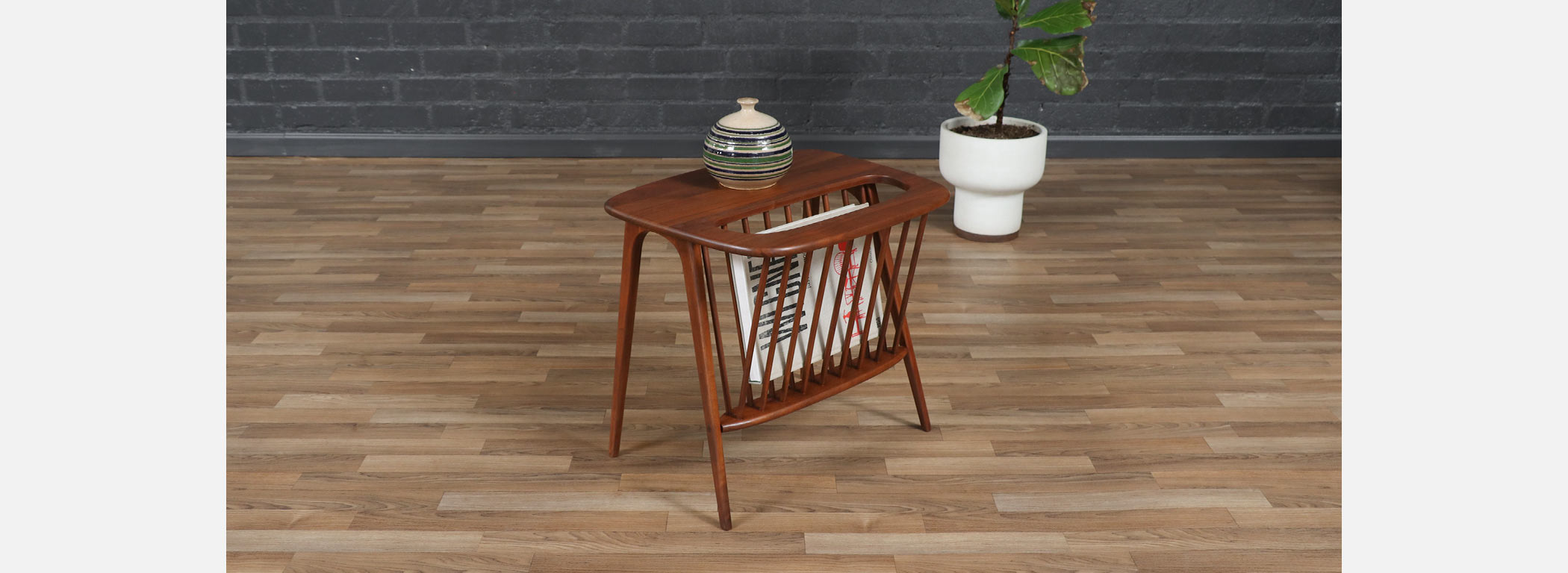 Vintage Arthur Umanoff Spindle Side Table w/ Magazine Shelf Image