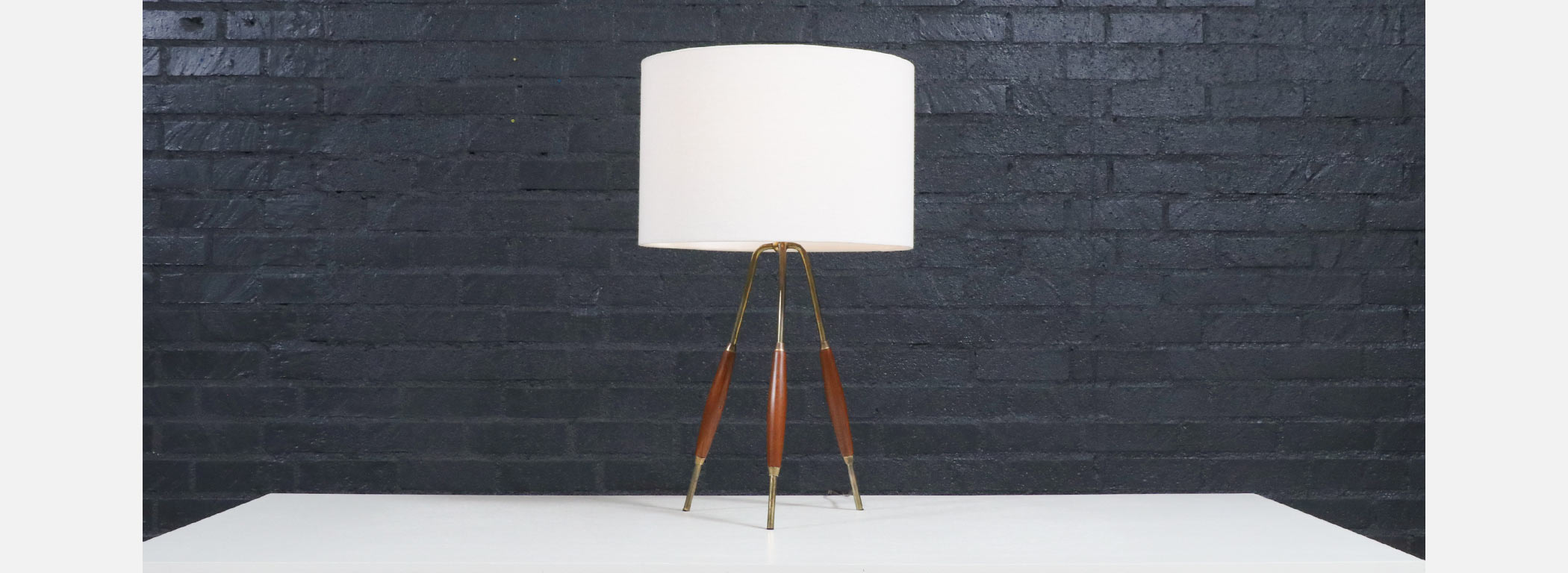 7.yokopi様 Reverse Table Lamp | Lighting Solutions by Audo Copenhagen – TRNK