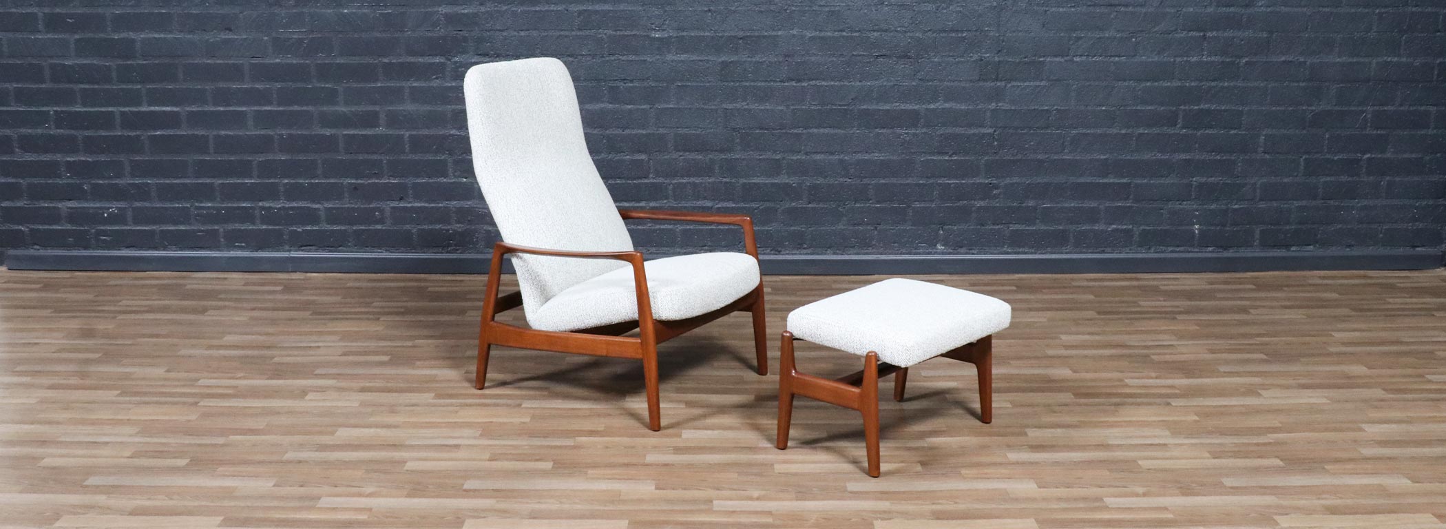 Folke Ohlsson Model-1032 Reclining Chair w/ Ottoman for Dux Image