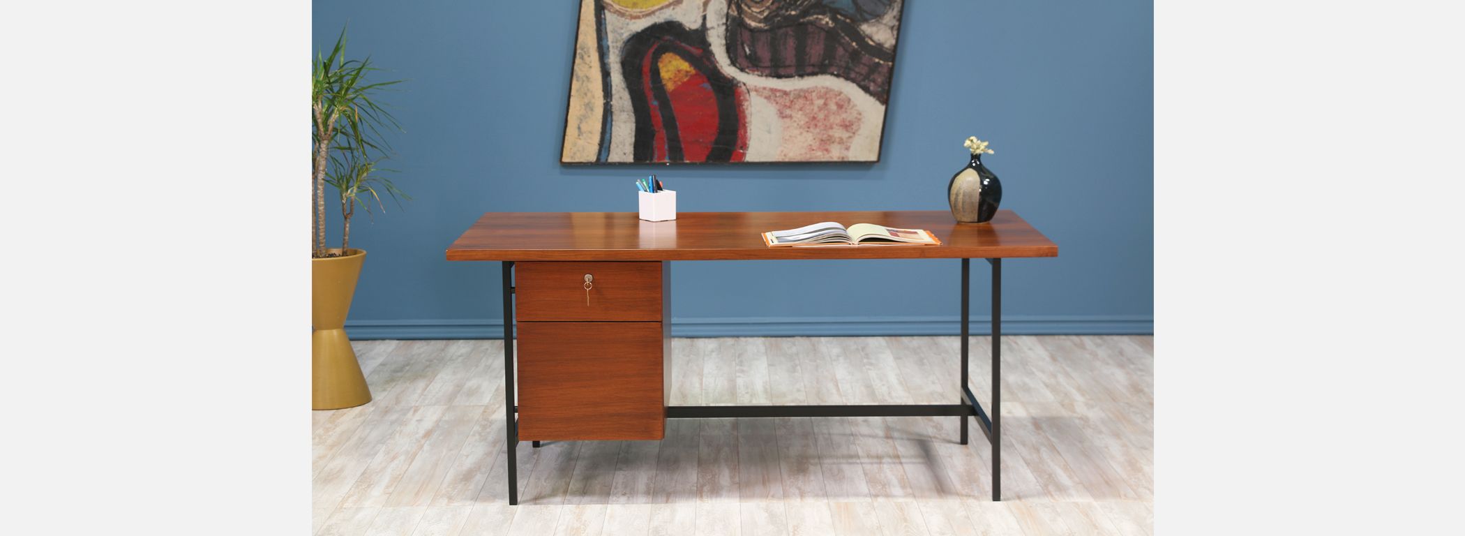Florence Knoll Executive Walnut Desk | Danish Modern L.A.